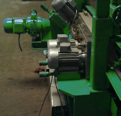 英捷思500變頻器在邊磨機(jī)上的應(yīng)用